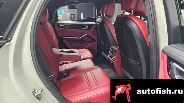 Porsche Cayenne Cayenne (PO536) 2021 года - похожие автомобили