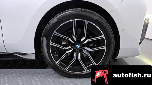 BMW 7-Series 7 Series (G70) 2024 года - вид 5