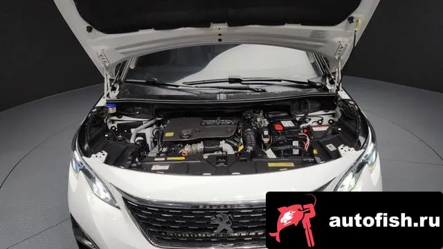Peugeot 3008 3008 second generation 2018 года - вид 6