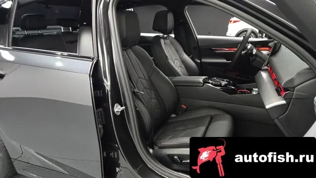 BMW 5-Series 5 Series (G30) 2025 года - похожие автомобили