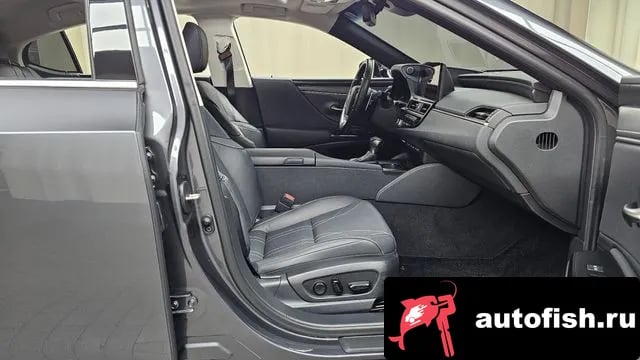 Lexus ES ES300h 7th generation 2023 года - похожие автомобили