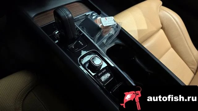 Volvo V60 V60 Cross-country 2nd Generation 2021 года - похожие автомобили