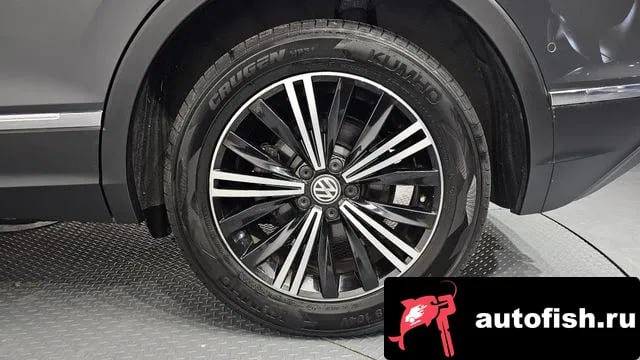 Volkswagen Tiguan Tiguan second Generation 2018 года - вид 5