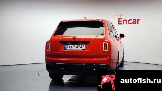 Rolls-Royce Cullinan Cullinan 2023 года - похожие автомобили