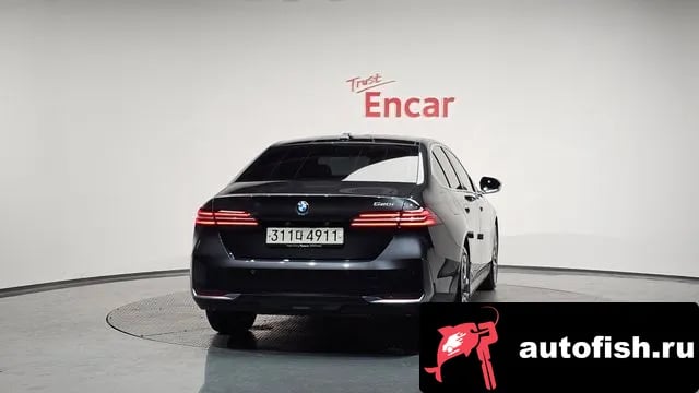 BMW 5-Series 5 Series (G60) 2024 года - вид 4