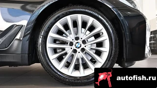 BMW 5-Series 5 Series (G30) 2023 года - вид 5