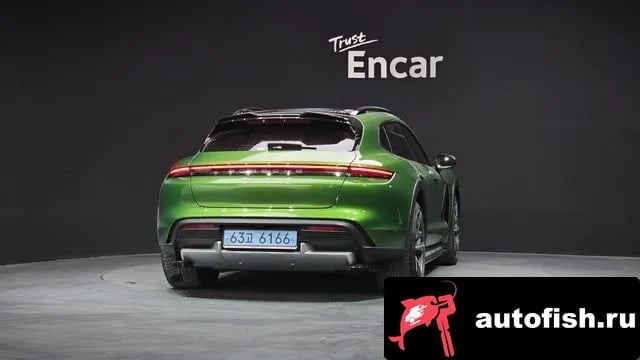 Porsche Taycan Taikan 2022 года - вид 4