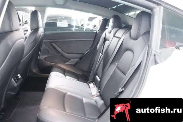 Tesla Model 3 Model 3 2022 года - похожие автомобили