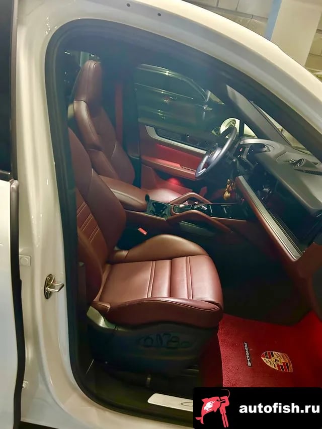 Porsche Cayenne Cayenne (PO536) 2024 года - похожие автомобили