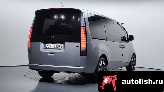 Hyundai Staria Staria 2021 года - похожие автомобили