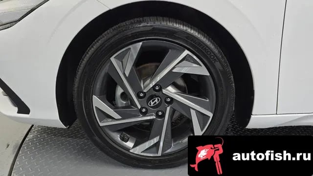 Hyundai AVANTE The New Avante (CN7) 2023 года - вид 5