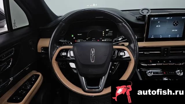 Lincoln Corsair Cosair 2021 года - похожие автомобили