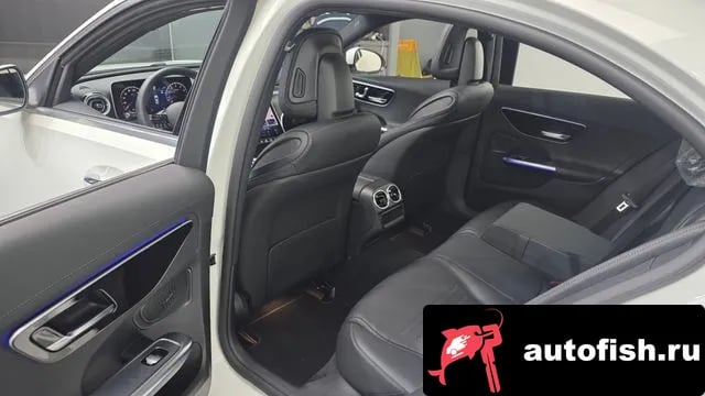 Mercedes-Benz C-Class C-Class W206 2025 года - похожие автомобили