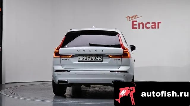 Volvo XC60 XC60 second Generation 2020 года - вид 4