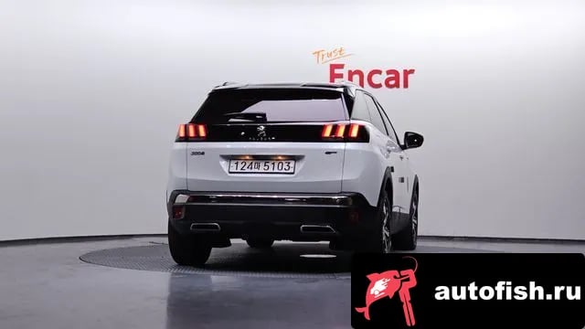 Peugeot 3008 3008 second generation 2020 года - вид 3