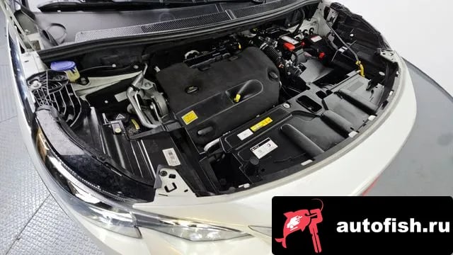 Peugeot 3008 3008 second generation 2020 года - вид 5