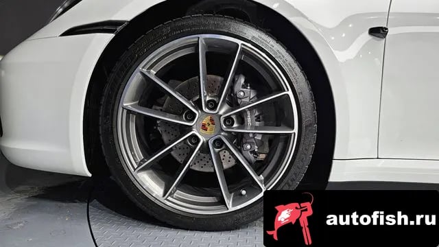 Porsche 911 911 (992) 2024 года - вид 5