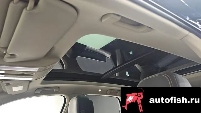 Volkswagen Touareg Tuareg 3rd generation 2023 года - похожие автомобили