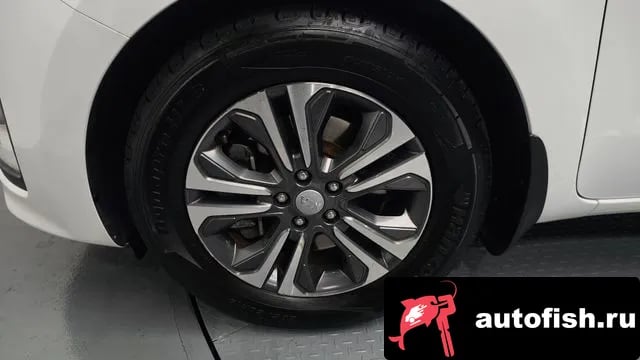 Kia Carnival The New Carnival 2019 года - вид 5