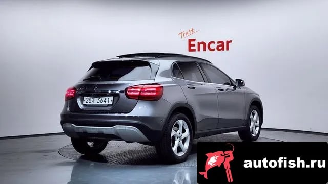 Mercedes-Benz GLA-Class GLA-Class X156 2017 года - вид 2