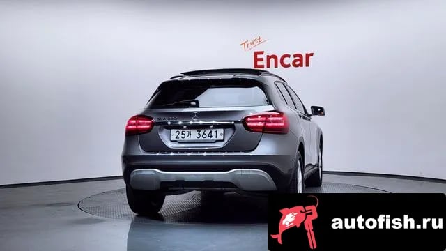 Mercedes-Benz GLA-Class GLA-Class X156 2017 года - вид 4