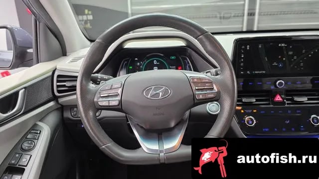 Hyundai Ioniq The New Ionic Hybrid 2020 года - похожие автомобили