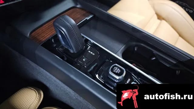 Volvo V60 V60 Cross-country 2nd Generation 2020 года - похожие автомобили