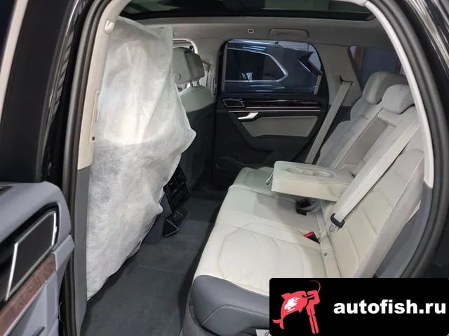 Volkswagen Touareg Tuareg 3rd generation 2025 года - похожие автомобили