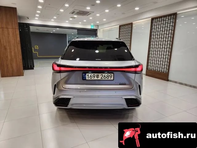 Lexus RX RX500h 5th generation 2024 года - вид 4