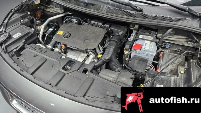 Peugeot 3008 3008 second generation 2020 года - вид 6