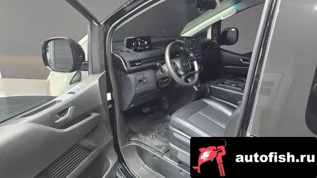 Hyundai Staria Staria 2022 года - похожие автомобили