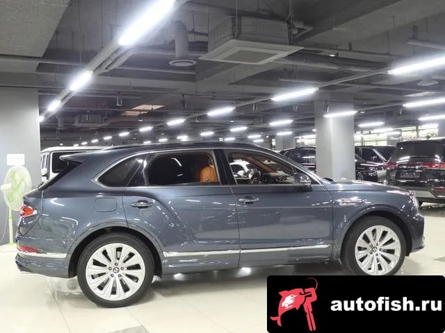Bentley Bentayga Benteiga 2021 года - вид 2