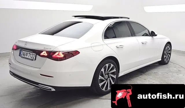 Mercedes-Benz E-Class E-Class W214 2024 года - вид 4