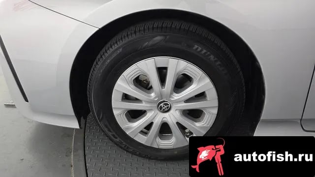 Toyota Prius Prius 4th Generation 2021 года - вид 5