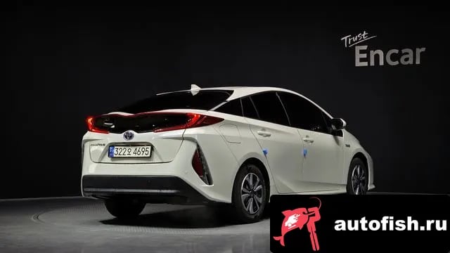 Toyota Prius Prius Prime 2018 года - вид 2