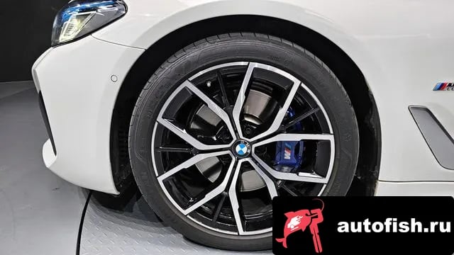 BMW 5-Series 5 Series (G30) 2023 года - похожие автомобили
