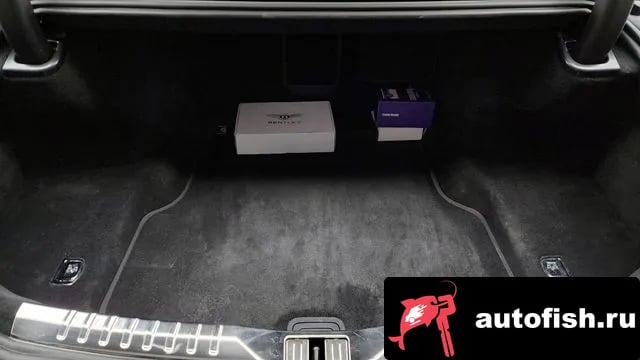 Bentley Flying Spur Flying Spur 3rd Generation 2023 года - похожие автомобили