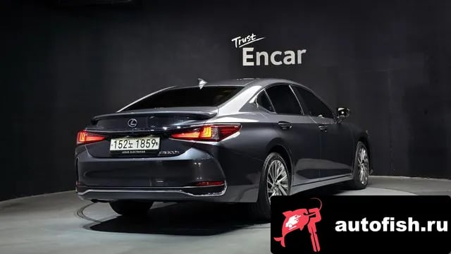 Lexus ES ES300h 7th generation 2024 года - вид 2