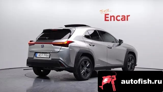 Lexus UX UX250h 2021 года - вид 2