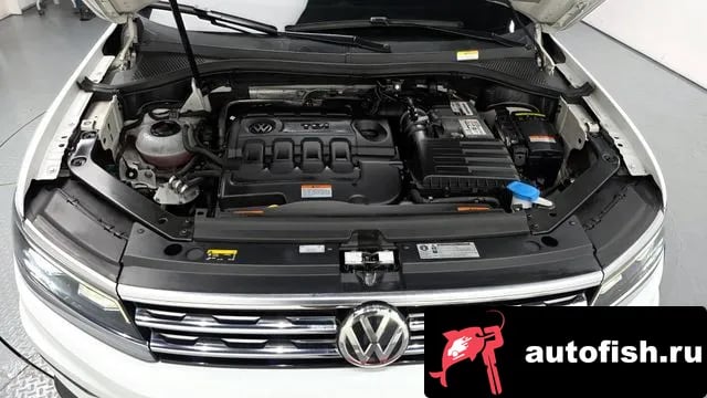 Volkswagen Tiguan Tiguan second Generation 2018 года - вид 6