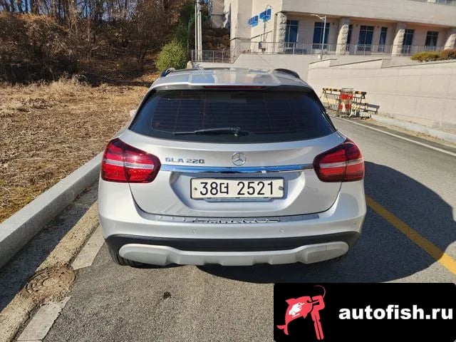 Mercedes-Benz GLA-Class GLA-Class X156 2018 года - вид 6