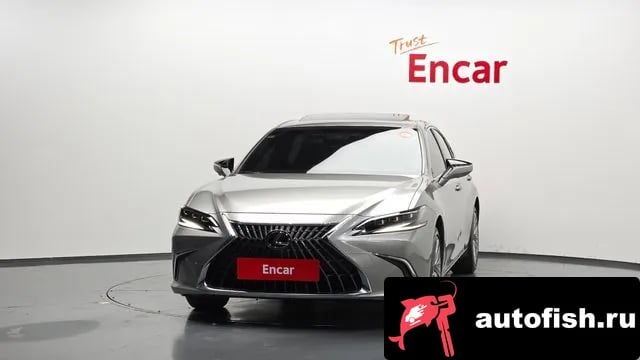Lexus ES ES300h 7th generation 2024 года - вид 3