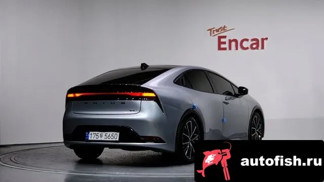 Toyota Prius Prius 5th Generation 2024 года - вид 2