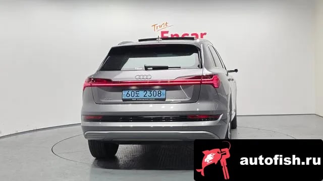 Audi e-tron e-Tron 2020 года - вид 4