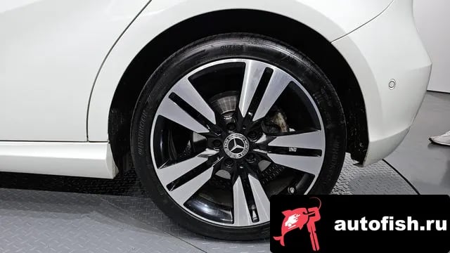 Mercedes-Benz A-Class A-Class W176 2018 года - вид 5