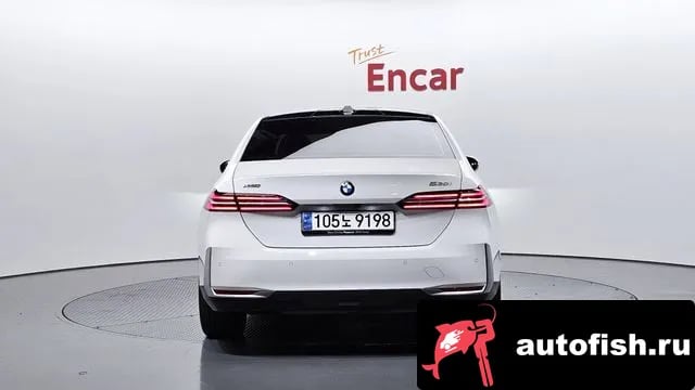 BMW 5-Series 5 Series (G60) 2023 года - вид 4