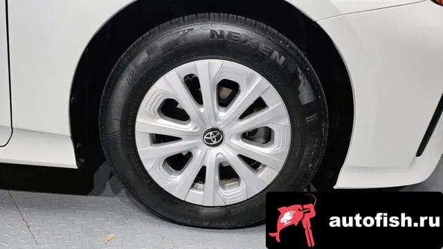 Toyota Prius Prius 4th Generation 2022 года - вид 5