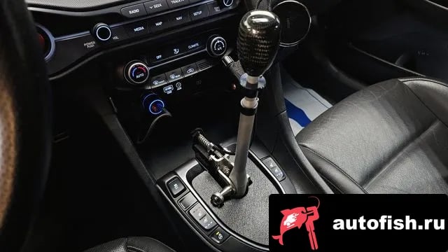 Hyundai Veloster Veloster (JS) 2018 года - похожие автомобили