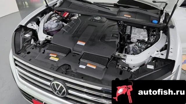 Volkswagen Touareg Tuareg 3rd generation 2025 года - вид 6