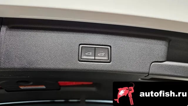 Volkswagen Touareg Tuareg 3rd generation 2025 года - похожие автомобили